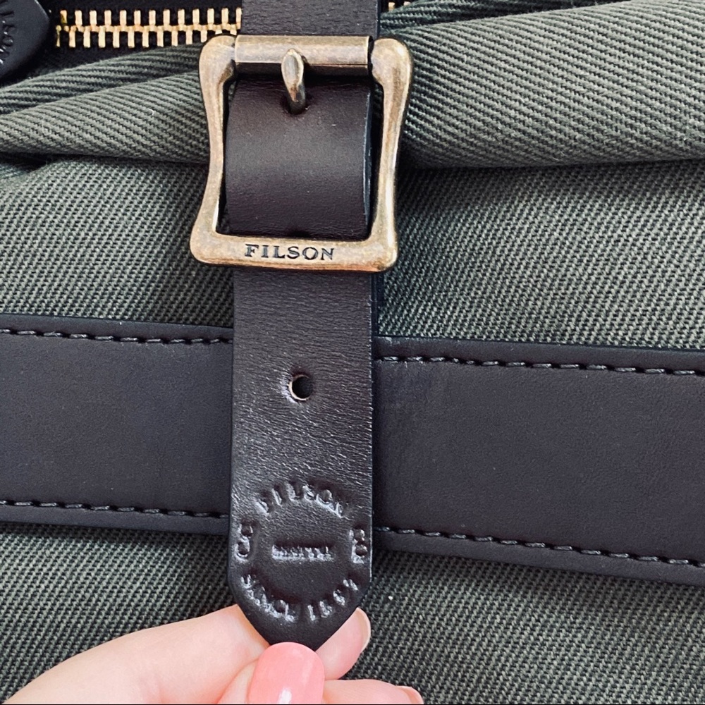 Filson garment bag NWT $775 - Picture 8 of 11